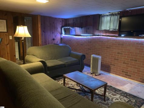 102 Highland Road Easley SC 29640