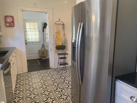 102 Highland Road Easley SC 29640