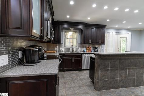 201 Knollview Drive Greenville SC 29611
