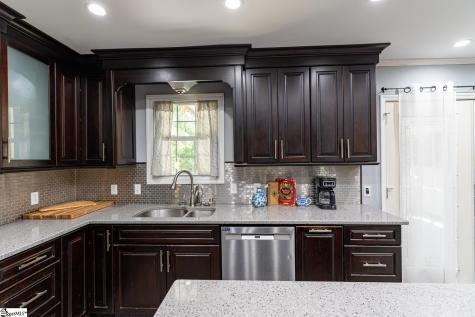 201 Knollview Drive Greenville SC 29611