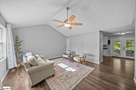 105 E Belvue Road Greenville SC 29687