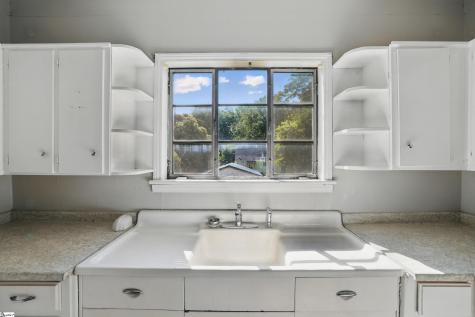 6 Duke Street Greenville SC 29605