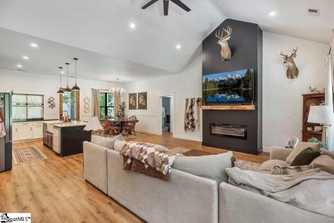 216 Odell Court Williamston SC 29697