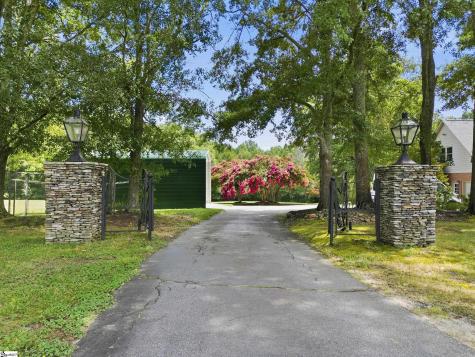 621 Jenkins Bridge Road Simpsonville SC 29680