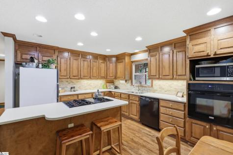 621 Jenkins Bridge Road Simpsonville SC 29680
