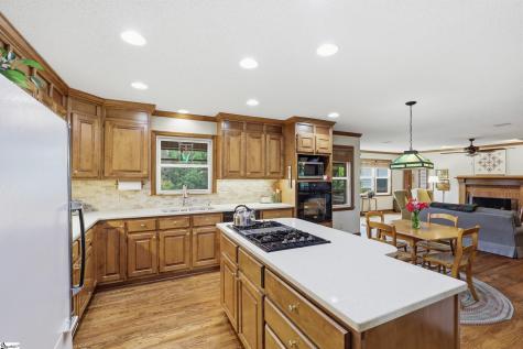 621 Jenkins Bridge Road Simpsonville SC 29680