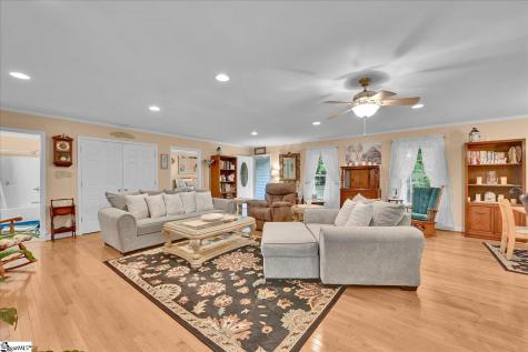 833 Duncan Creek Church Road Laurens SC 29360