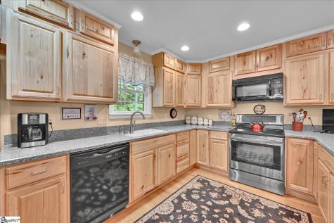 833 Duncan Creek Church Road Laurens SC 29360