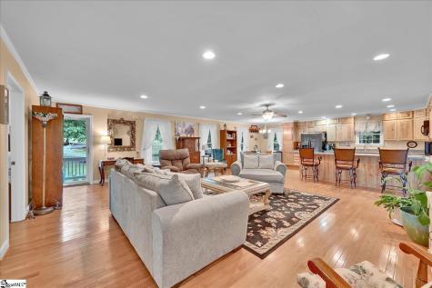 833 Duncan Creek Church Road Laurens SC 29360