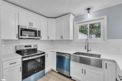 101 Cedar Lane Easley SC 29642