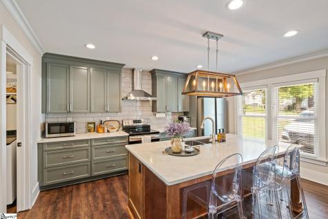 24 Brookdale Avenue Greenville SC 29607