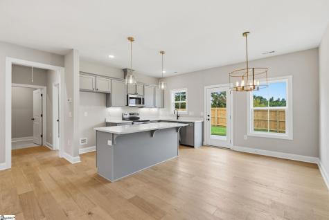 102 9th Street Greenville SC 29611