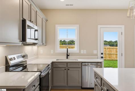 102 9th Street Greenville SC 29611
