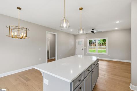102 9th Street Greenville SC 29611