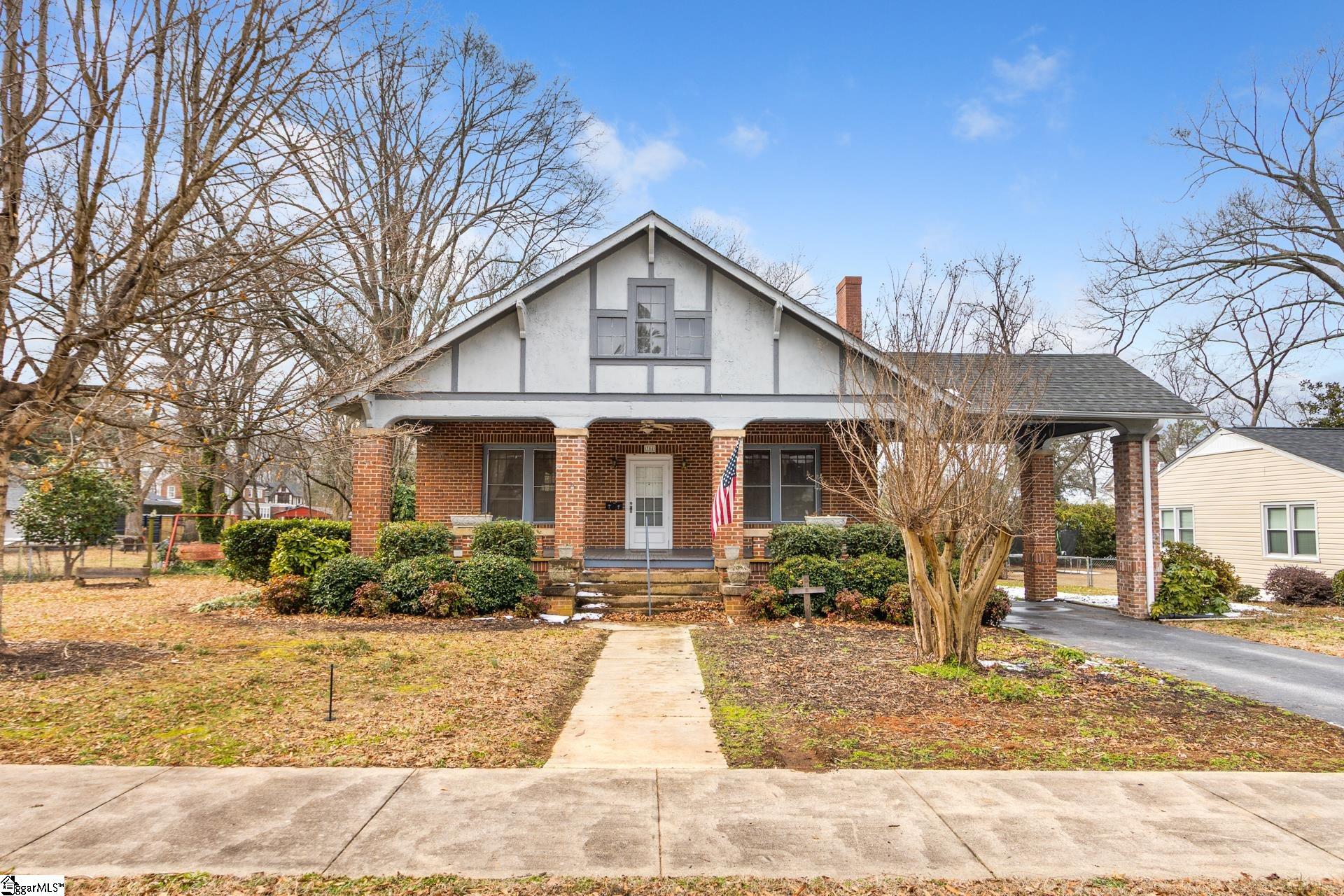304 Cedar Street Clinton SC 29325