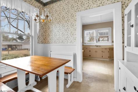 304 Cedar Street Clinton SC 29325