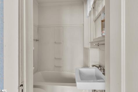 304 Cedar Street Clinton SC 29325