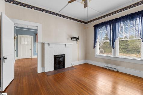 304 Cedar Street Clinton SC 29325