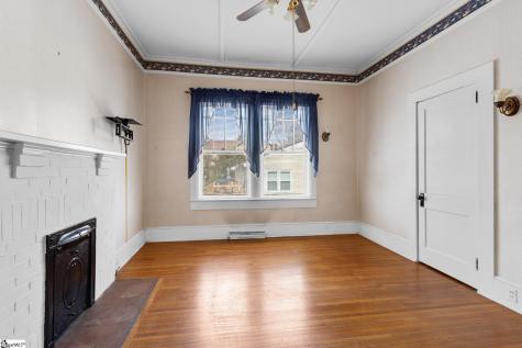 304 Cedar Street Clinton SC 29325