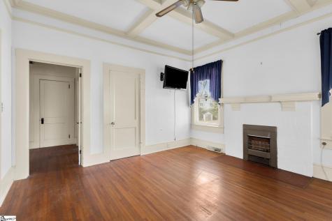 304 Cedar Street Clinton SC 29325