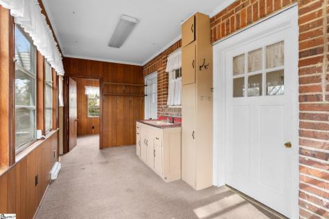 304 Cedar Street Clinton SC 29325