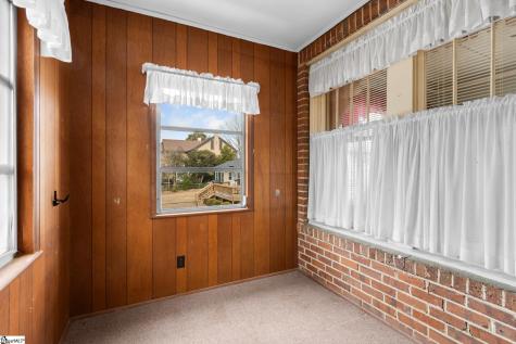 304 Cedar Street Clinton SC 29325