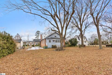 304 Cedar Street Clinton SC 29325