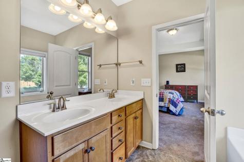 100 Amherst Way Easley SC 29642