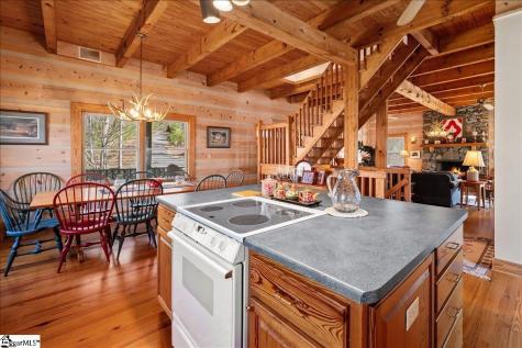 512 Doe Run Pickens SC 29671