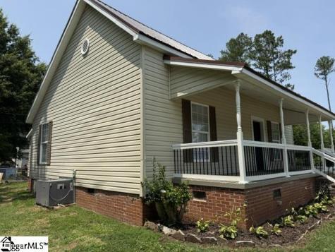 213 Magnolia Street Clinton SC 29325