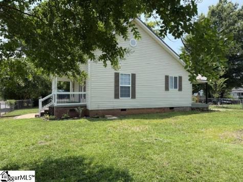 213 Magnolia Street Clinton SC 29325