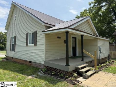 213 Magnolia Street Clinton SC 29325