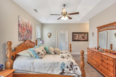 160 Inlet Pointe Drive Anderson SC 29625