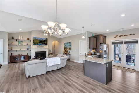 160 Inlet Pointe Drive Anderson SC 29625