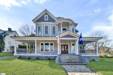 522 S Harper Street Laurens SC 29360