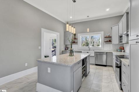 522 S Harper Street Laurens SC 29360