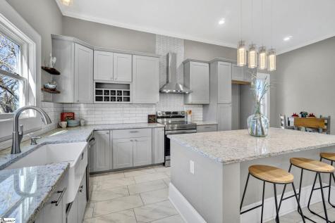 522 S Harper Street Laurens SC 29360