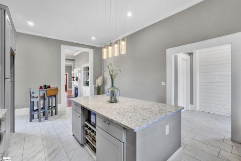 522 S Harper Street Laurens SC 29360