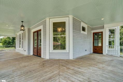522 S Harper Street Laurens SC 29360
