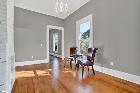 522 S Harper Street Laurens SC 29360