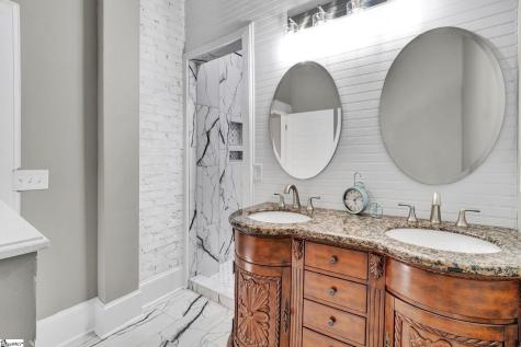 522 S Harper Street Laurens SC 29360