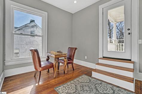 522 S Harper Street Laurens SC 29360