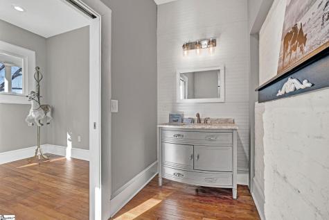 522 S Harper Street Laurens SC 29360