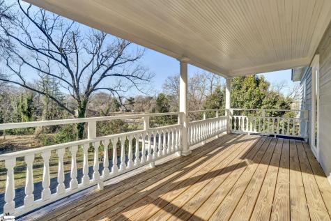 522 S Harper Street Laurens SC 29360