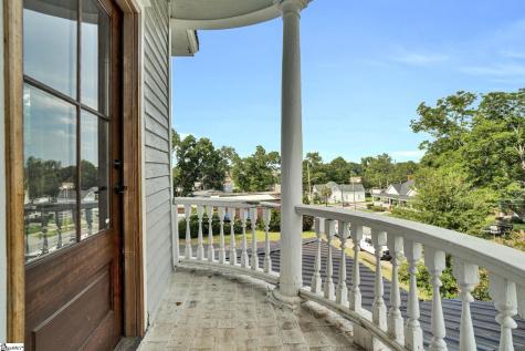 522 S Harper Street Laurens SC 29360