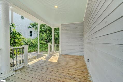 522 S Harper Street Laurens SC 29360