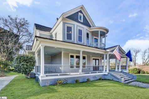 522 S Harper Street Laurens SC 29360