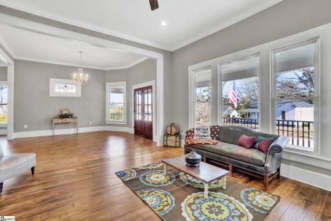 522 S Harper Street Laurens SC 29360