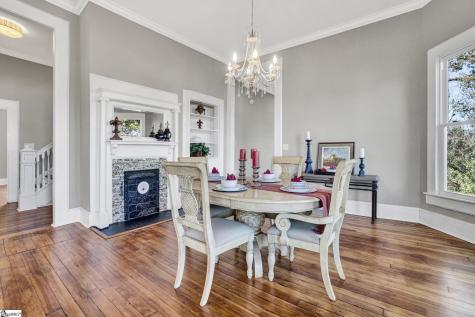 522 S Harper Street Laurens SC 29360
