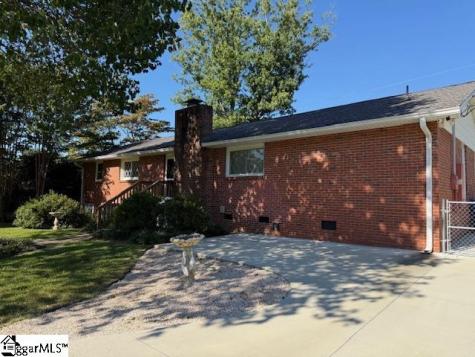15 Fairlawn Circle Greenville SC 29617